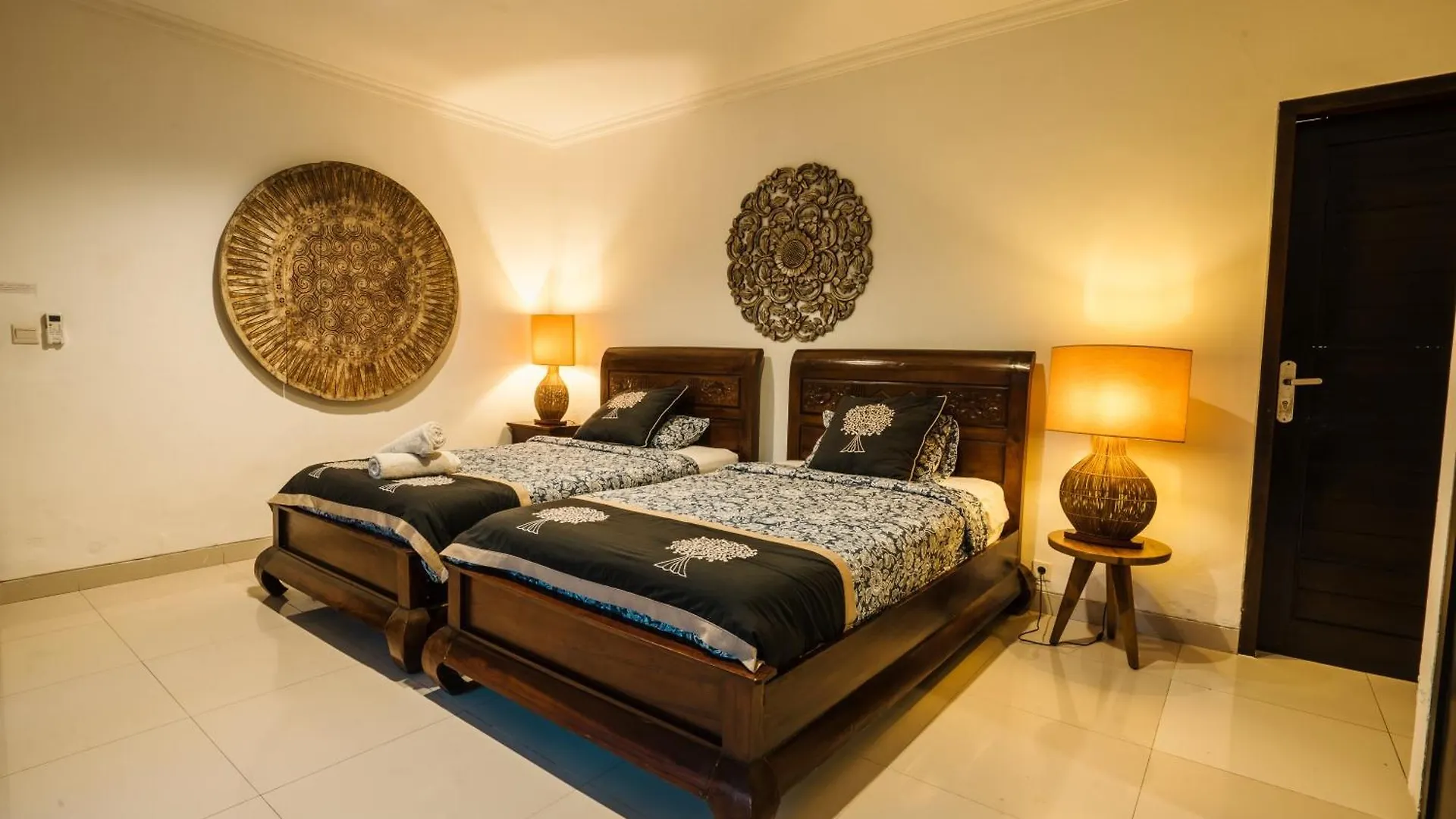 Sari Temuku Villa Seminyak