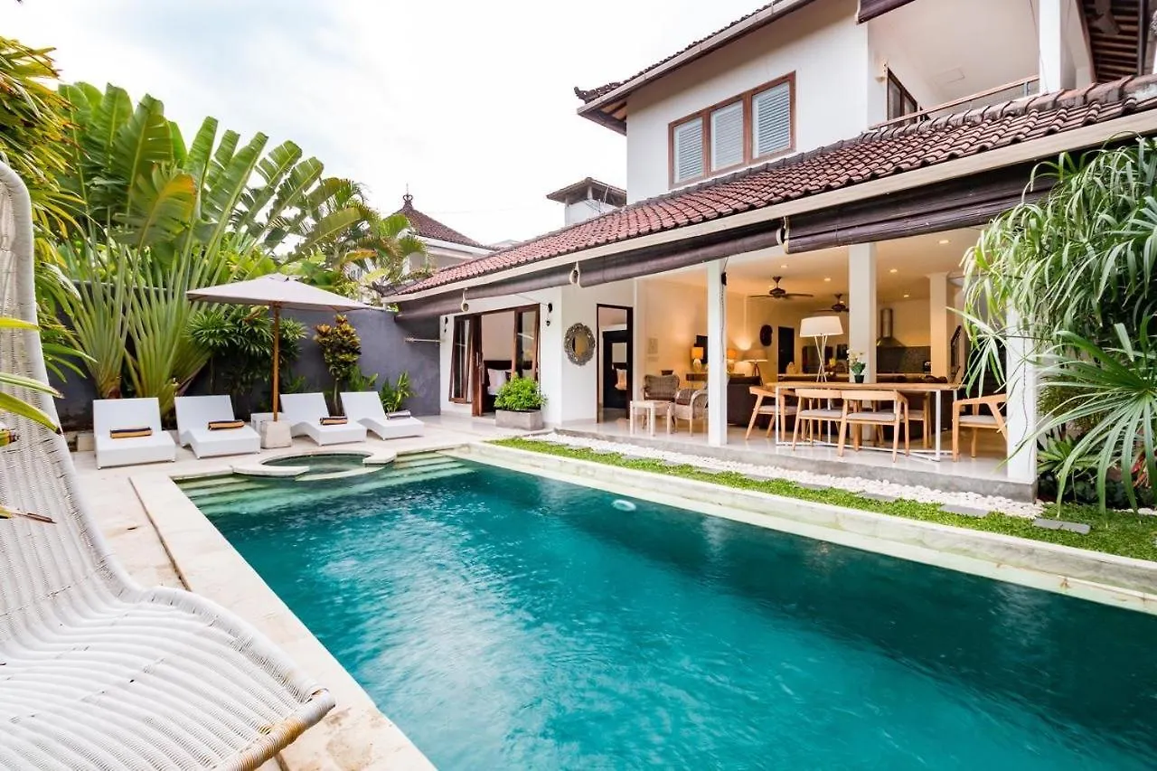 Sari Temuku Villa Seminyak